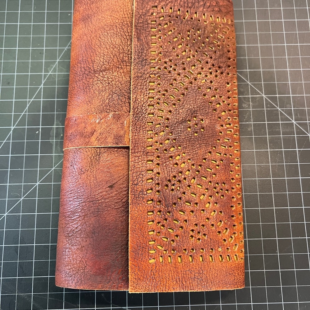 NWOT handmade leather journal by Vicent Rossini